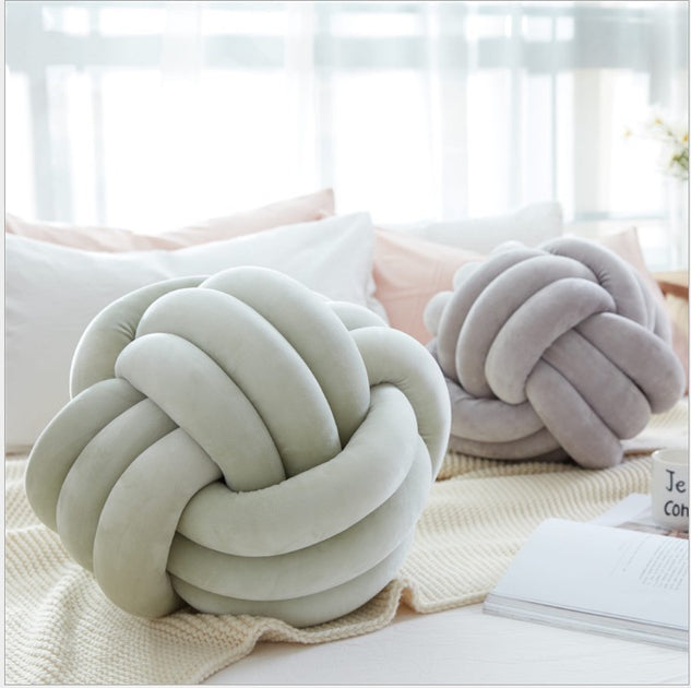 Knot Ball Throw Pillow, White Round Knotted Plush Cushion Accent