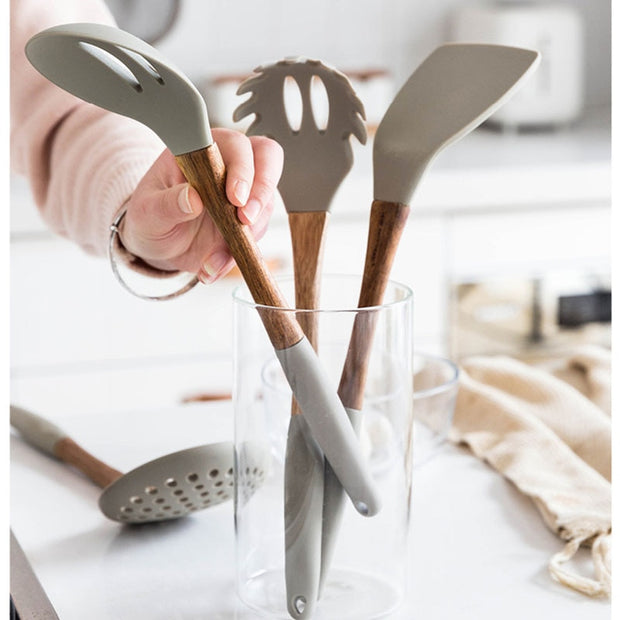 Silicone & Wood Kitchen Spatula Set | Kitchen utensils