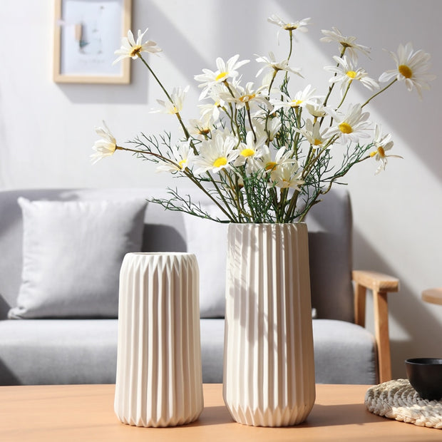 White Ridged Vase | Vase decor