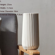 White Ridged Vase | Vase decor